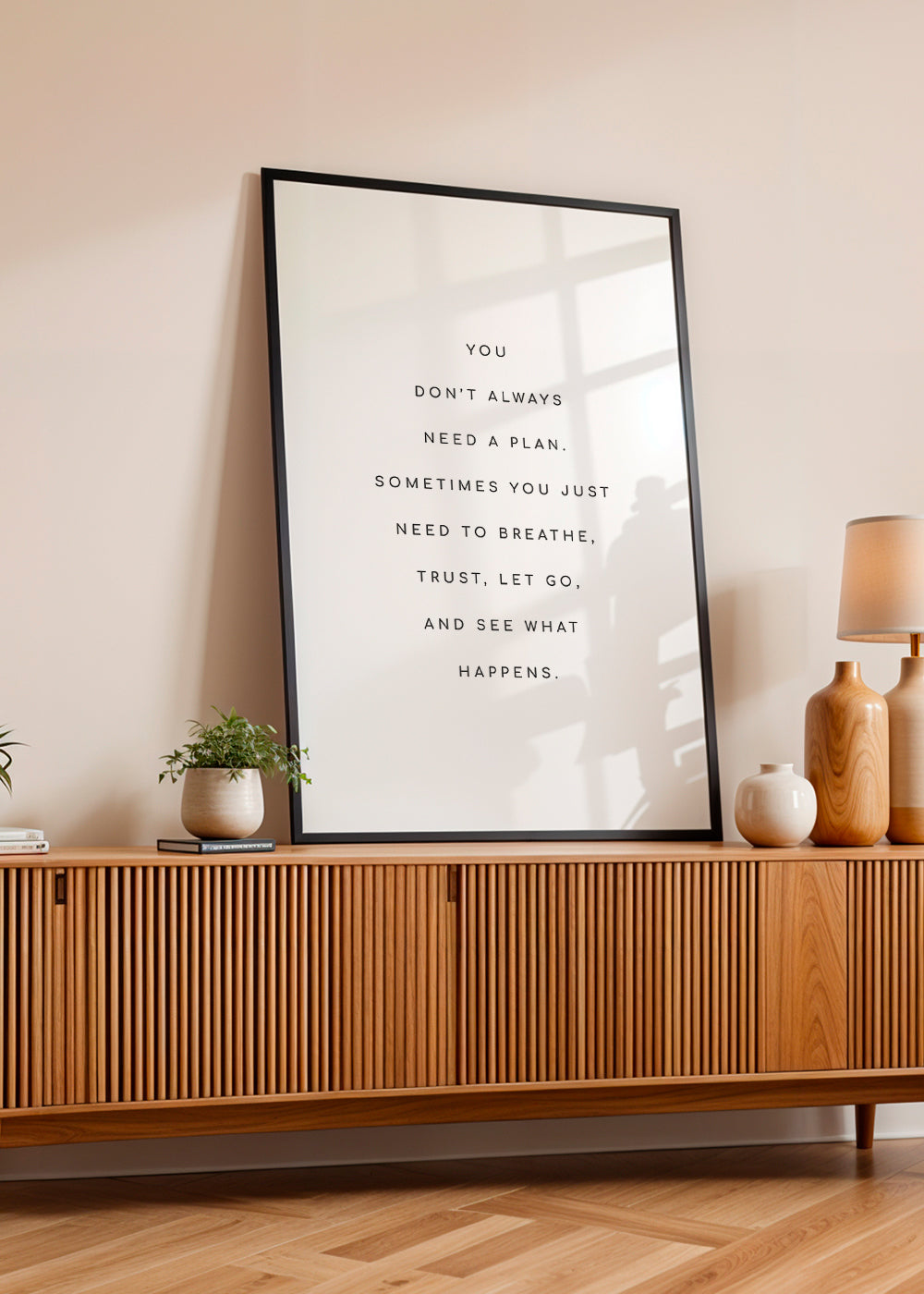 Minimalistisk plakat med typografisk citat