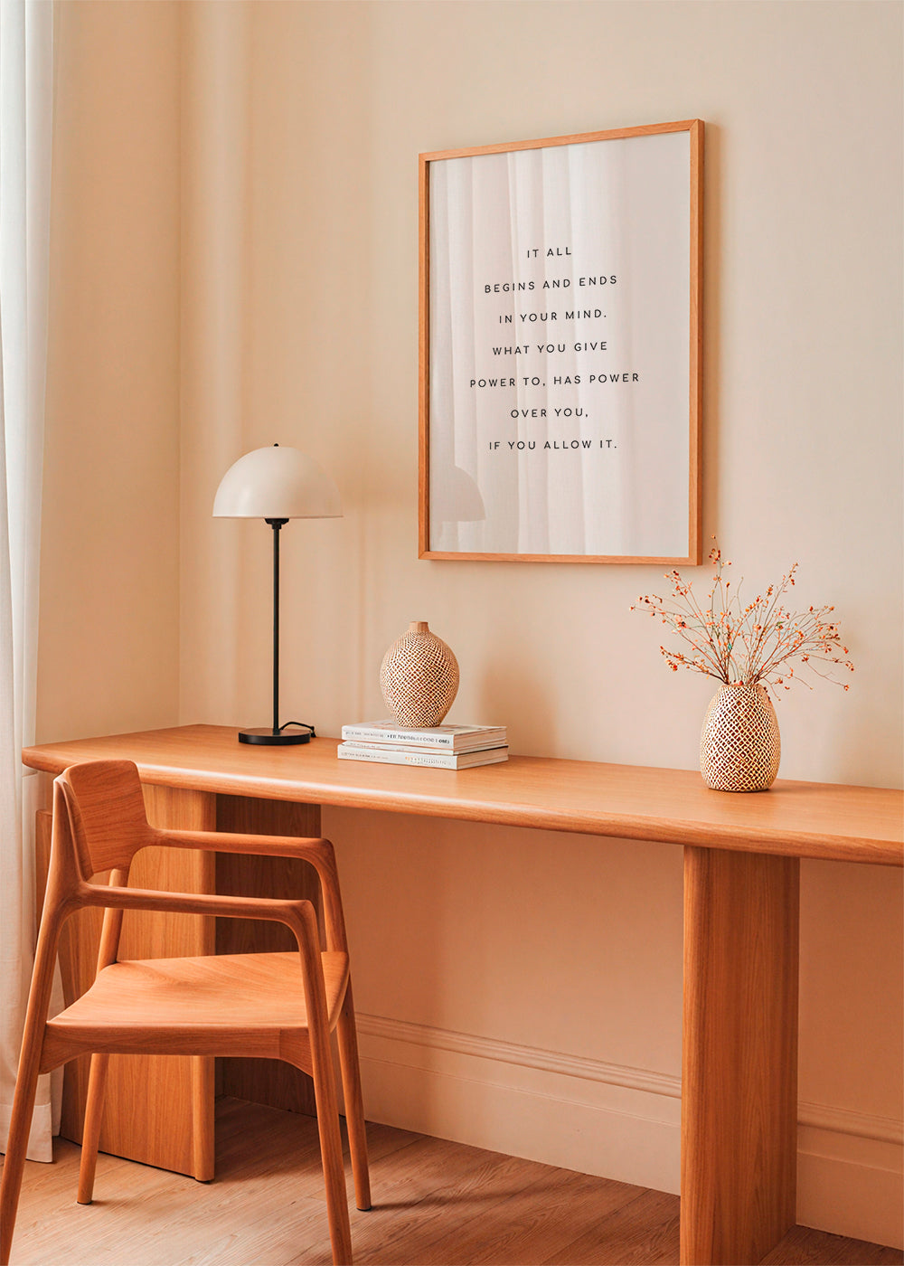 Minimalistisk plakat med centreret citat