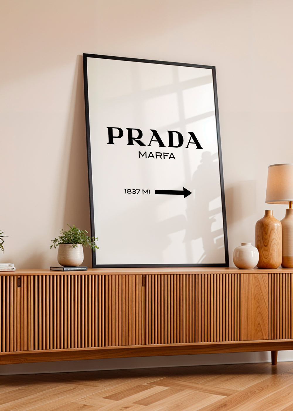 Byplakat PRADA Marfa typografisk minimal