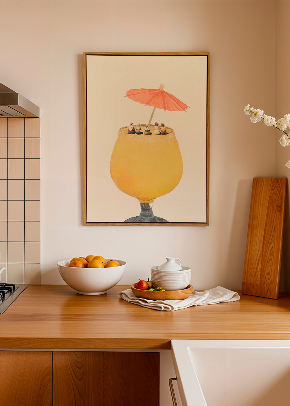 Køkkenkunst: cocktail med miniaturer ved kant