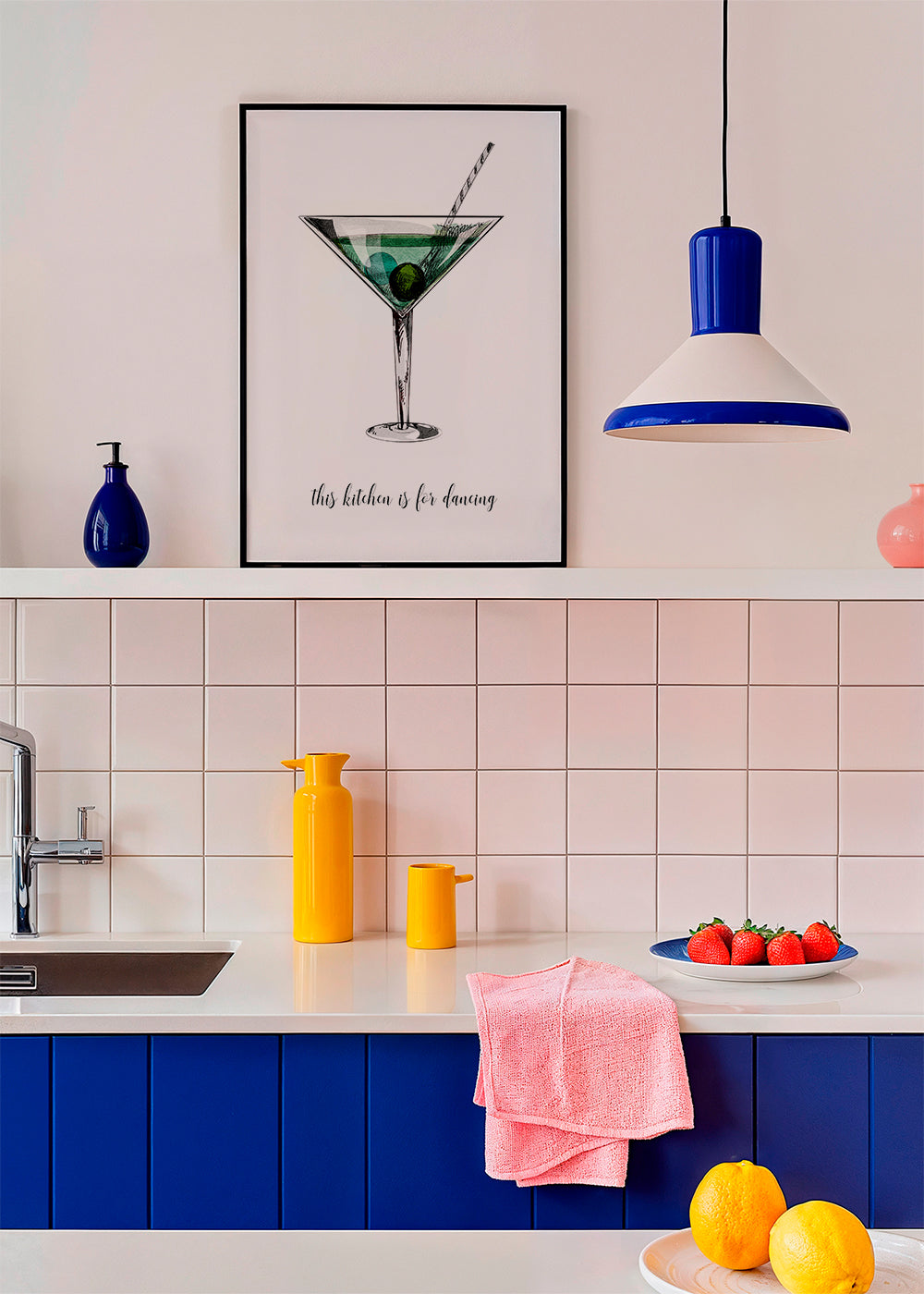 Køkkenkunst: illustreret cocktail med legende tekst