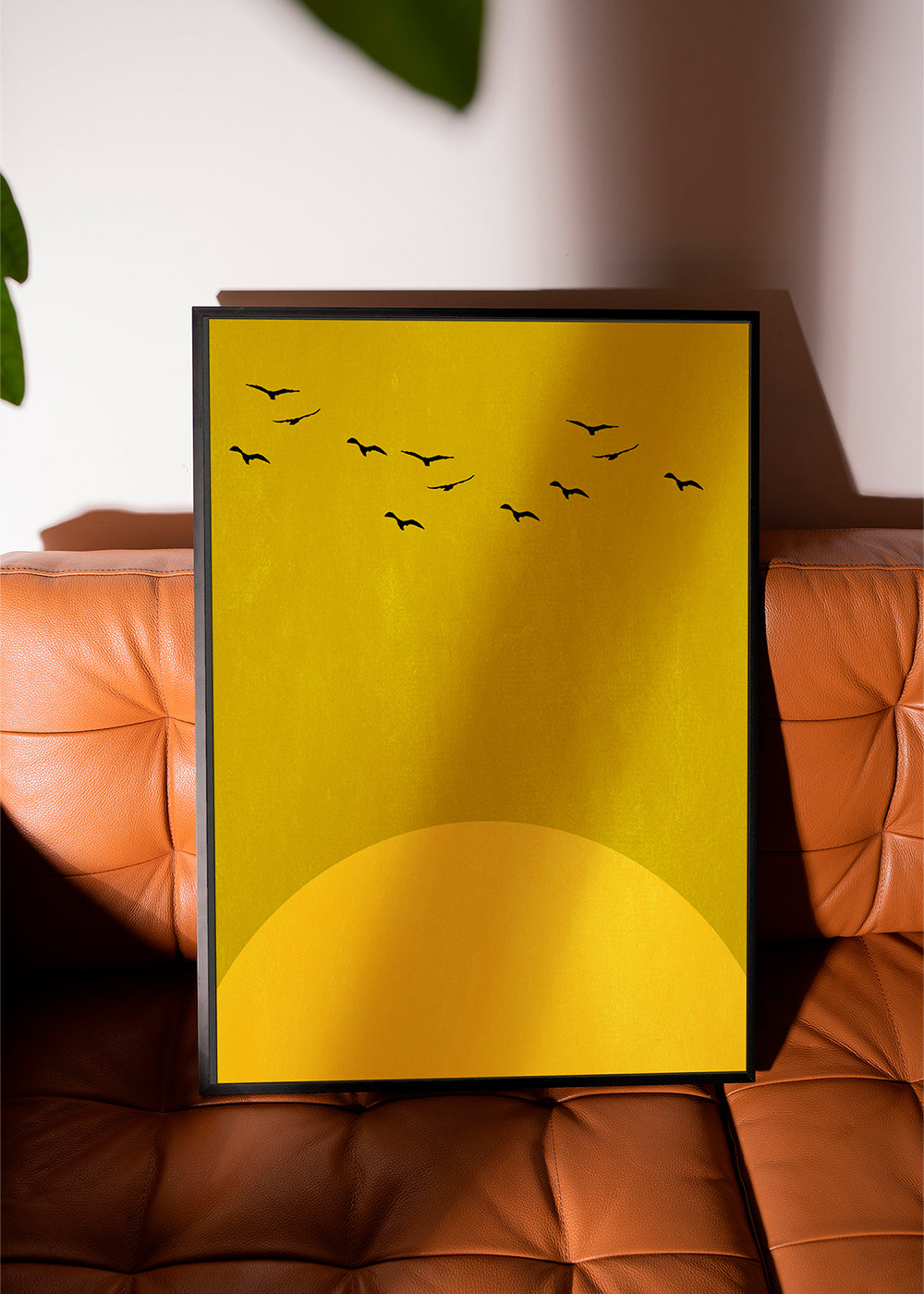 Minimal landskab med sol og fugle