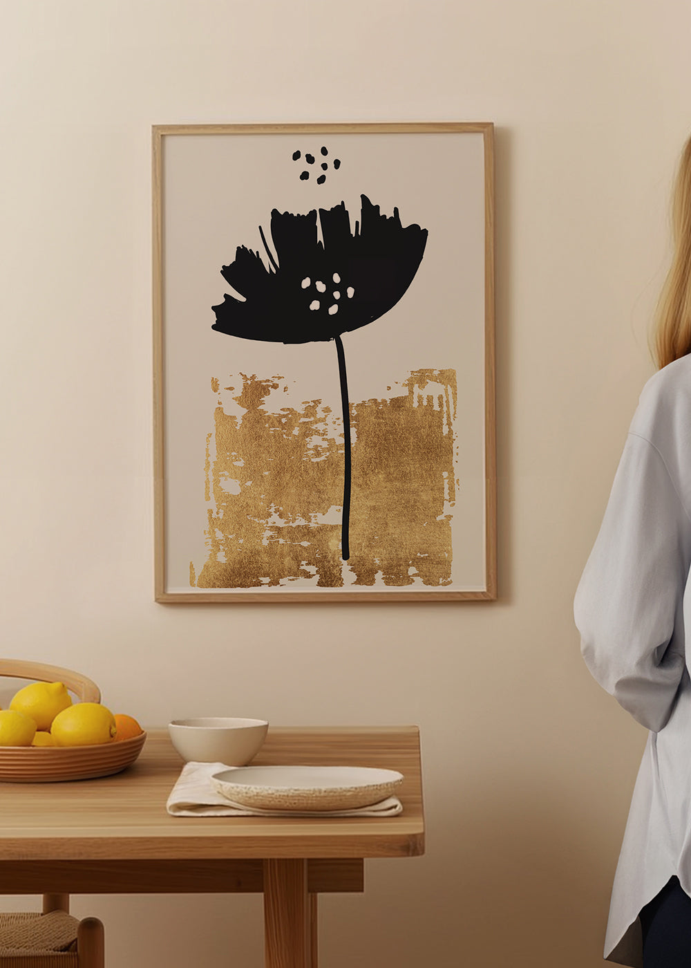 Botanisk plakat: sort valmue med gylden struktur