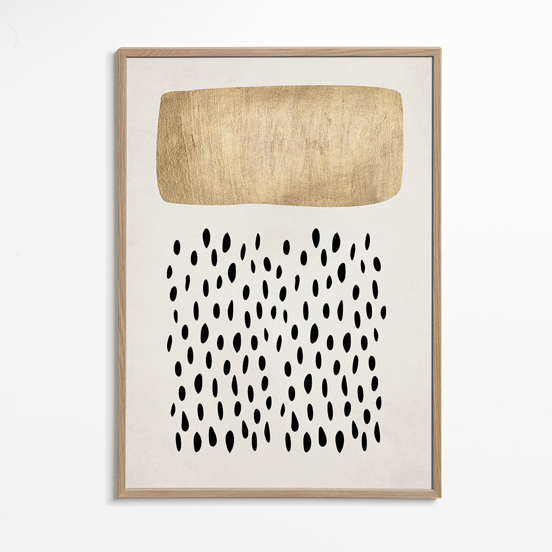 Minimalistisk design med gyldent blok og sorte motiver