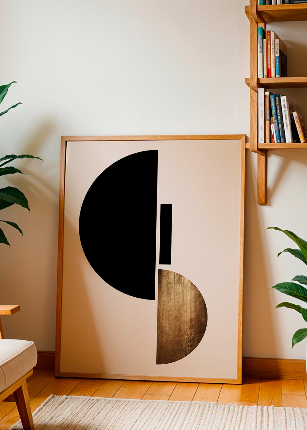 Geometrisk billede med sorte halvkredse og gylden tekstur