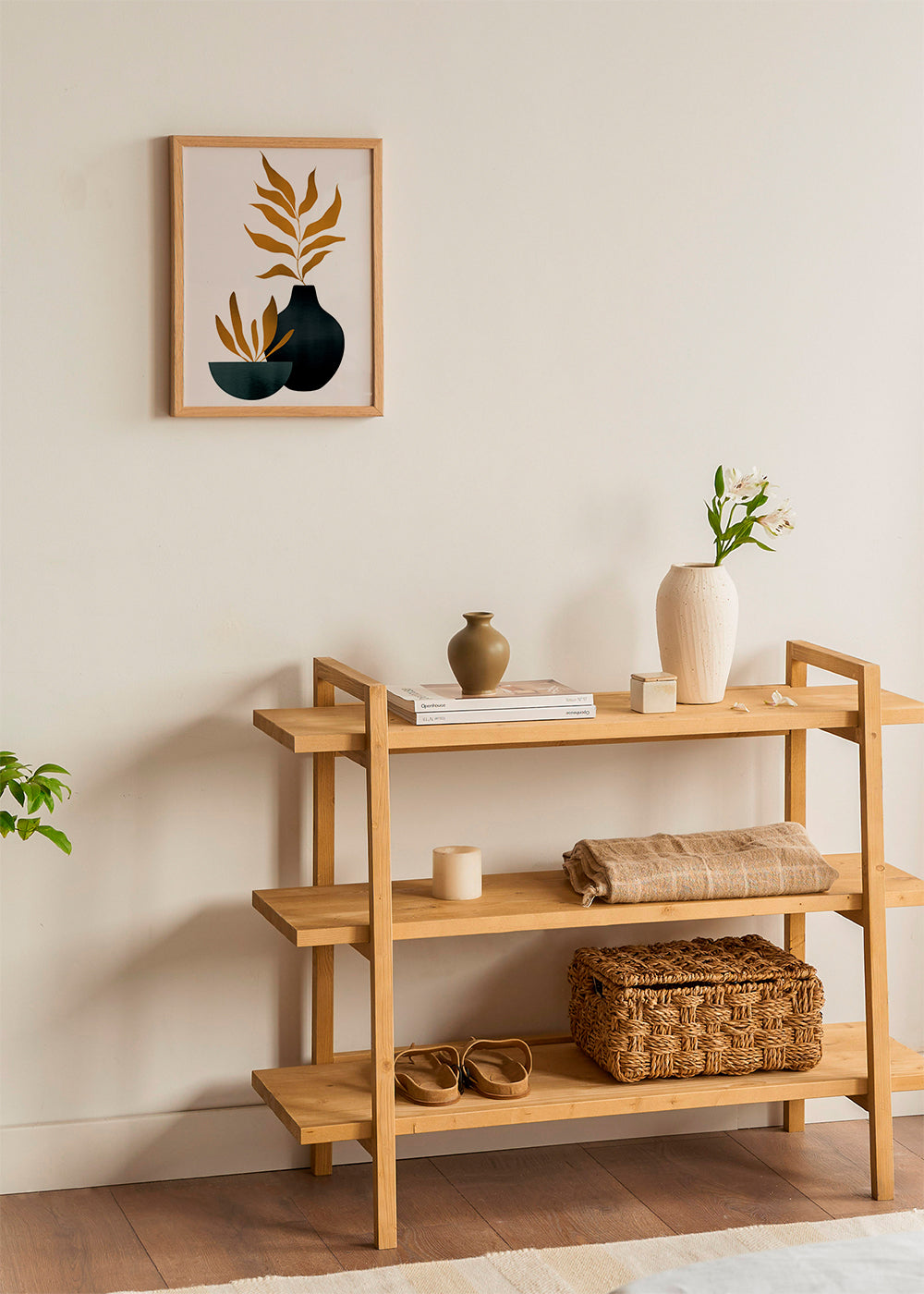 Botanisk plakat med sennepsblade og vase