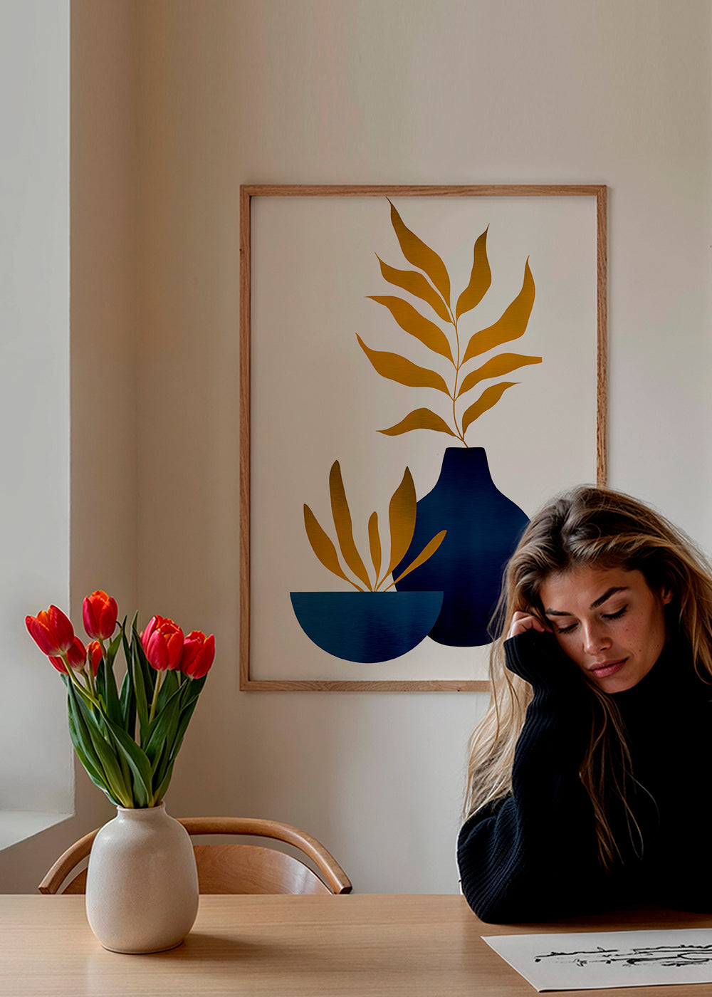 Botanisk plakat gyldne blade og blaa vase