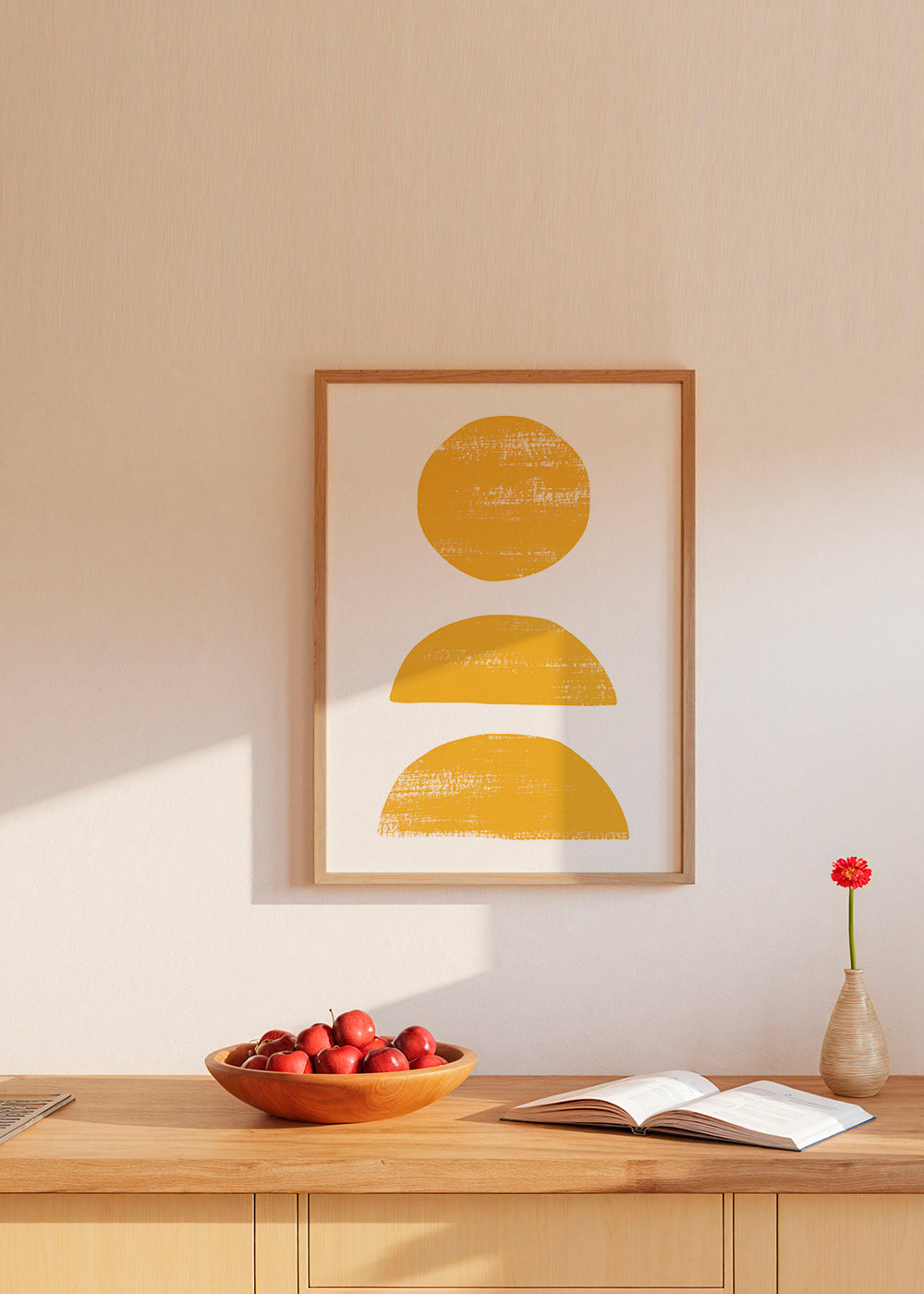 Minimalistisk gul plakat med stablede former