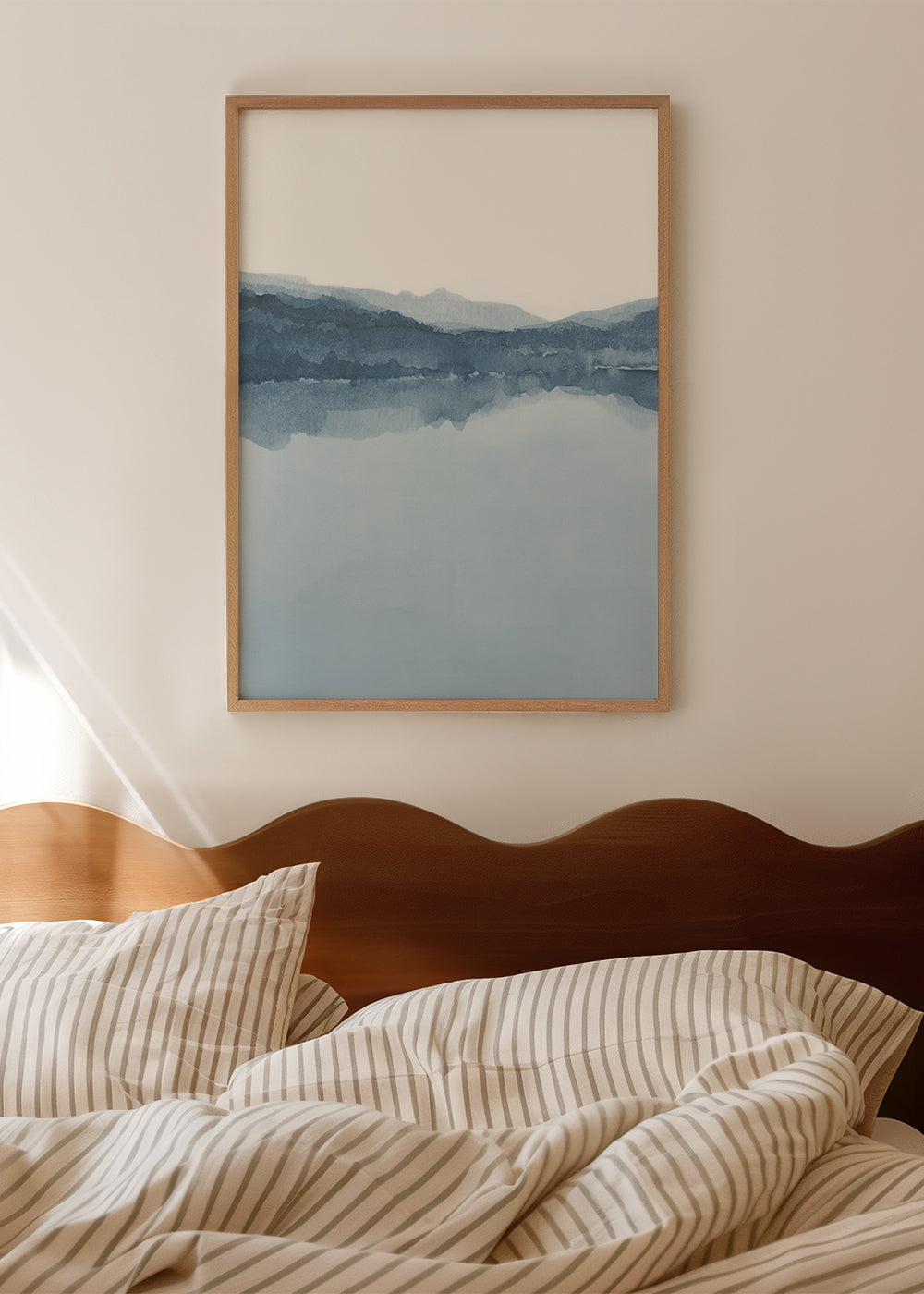 Akvarel landskab med blå refleksion