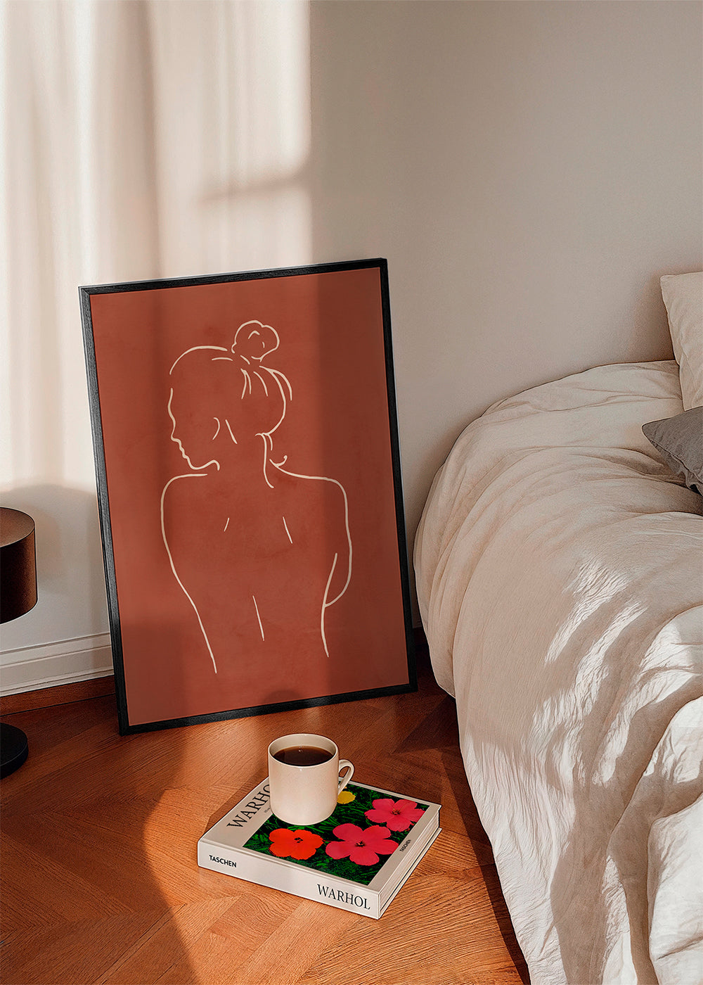 Linjetegning af kvindeligt torso sienna
