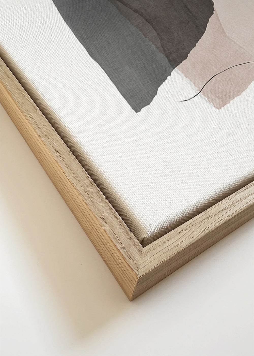 Abstrakt billede i grå og beige med linjedetalje