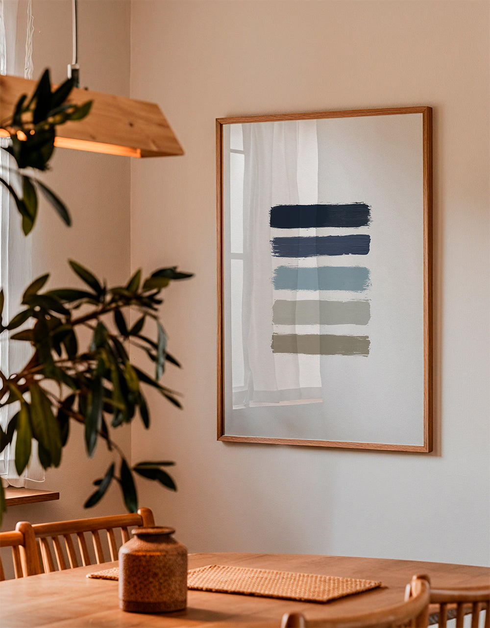 Minimalistisk tryk med blå og taupe striber