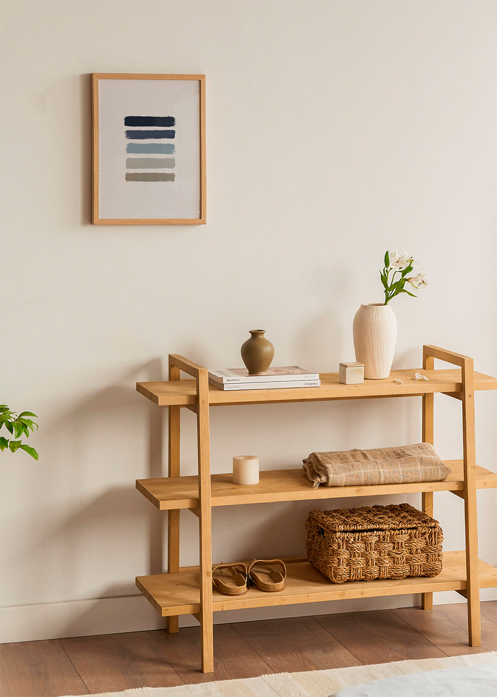 Minimalistisk tryk med blå og taupe striber