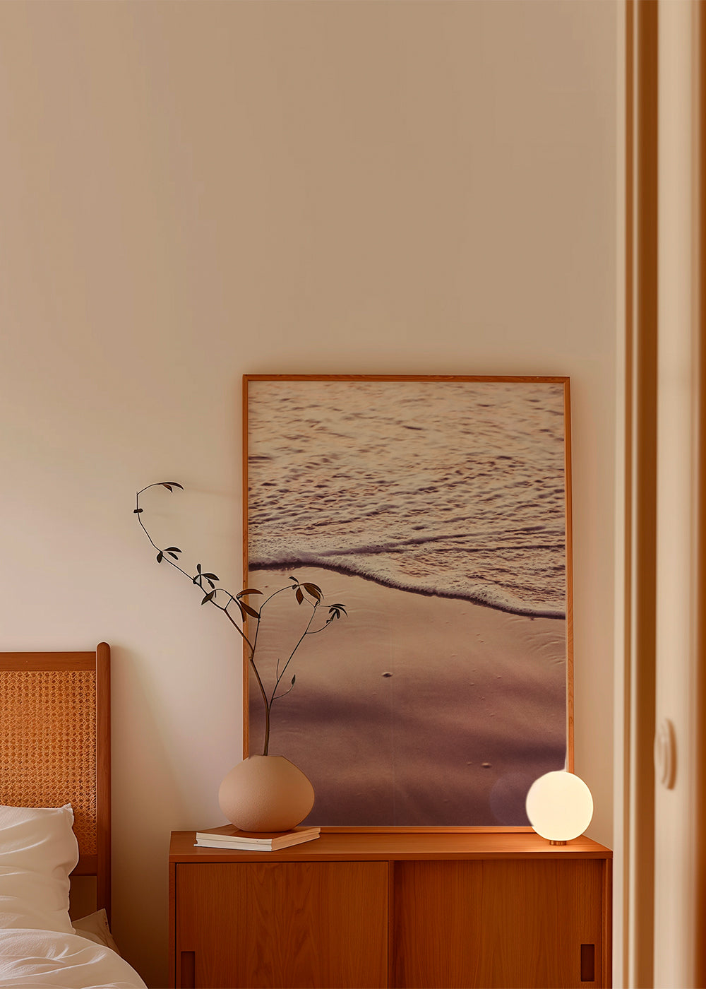 Landskabstryk: kystlinje ved solnedgang
