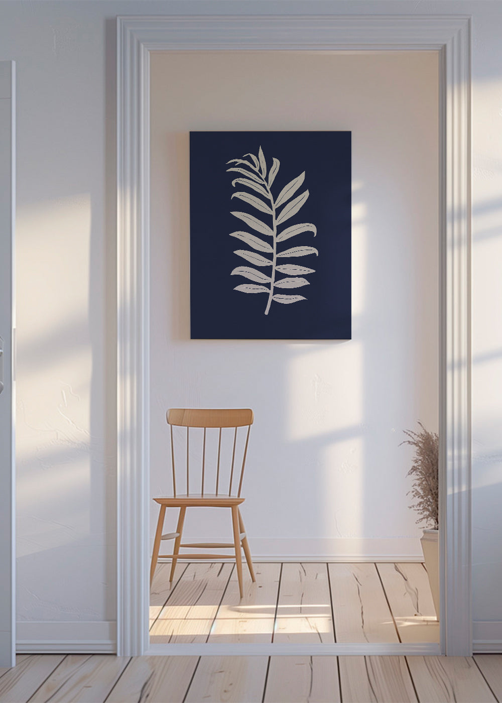 Botanisk plakat: palmeblad på dybblå baggrund