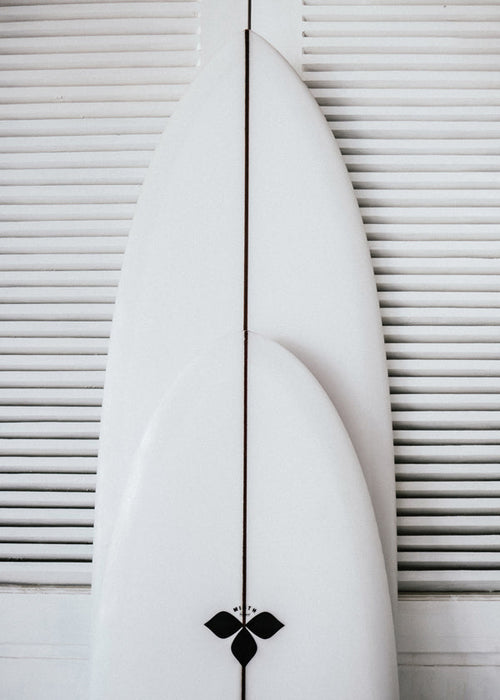 Sportkunst: minimalistiske surfboards