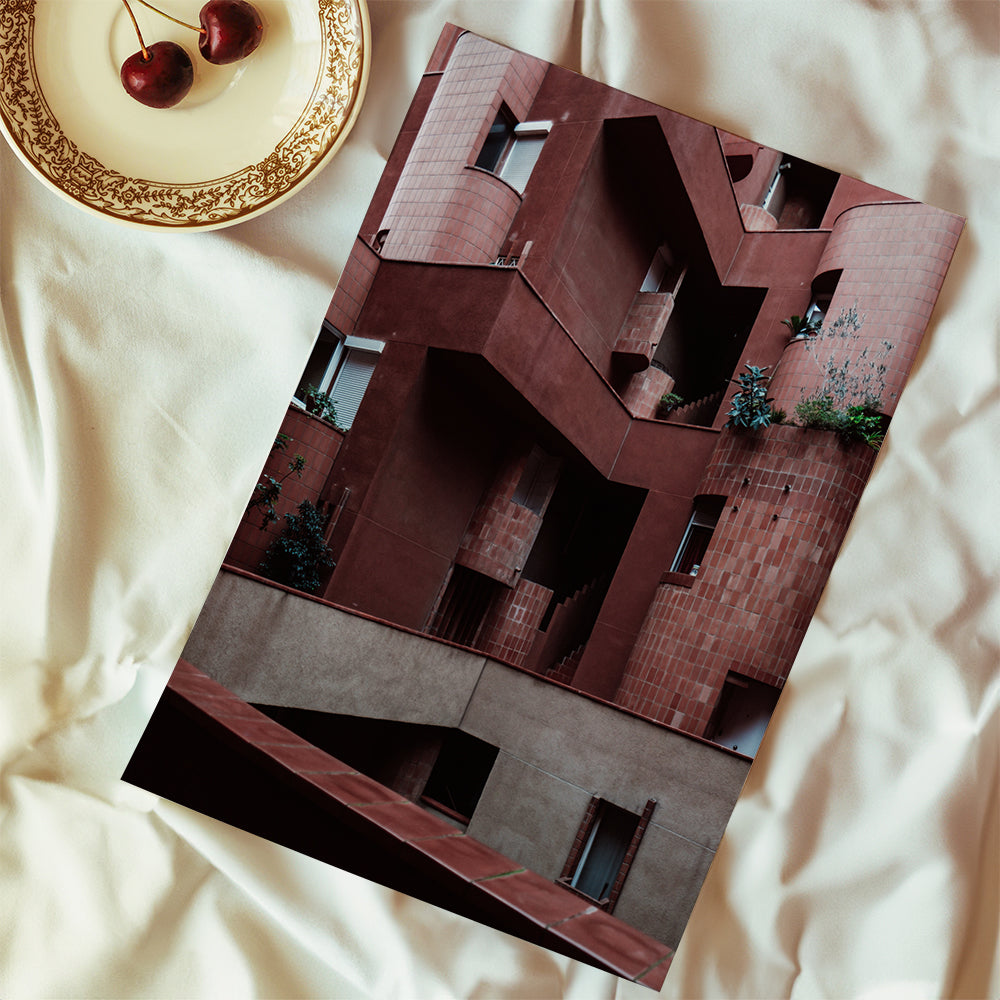 Køkkenkunst med rød terrakottafacade