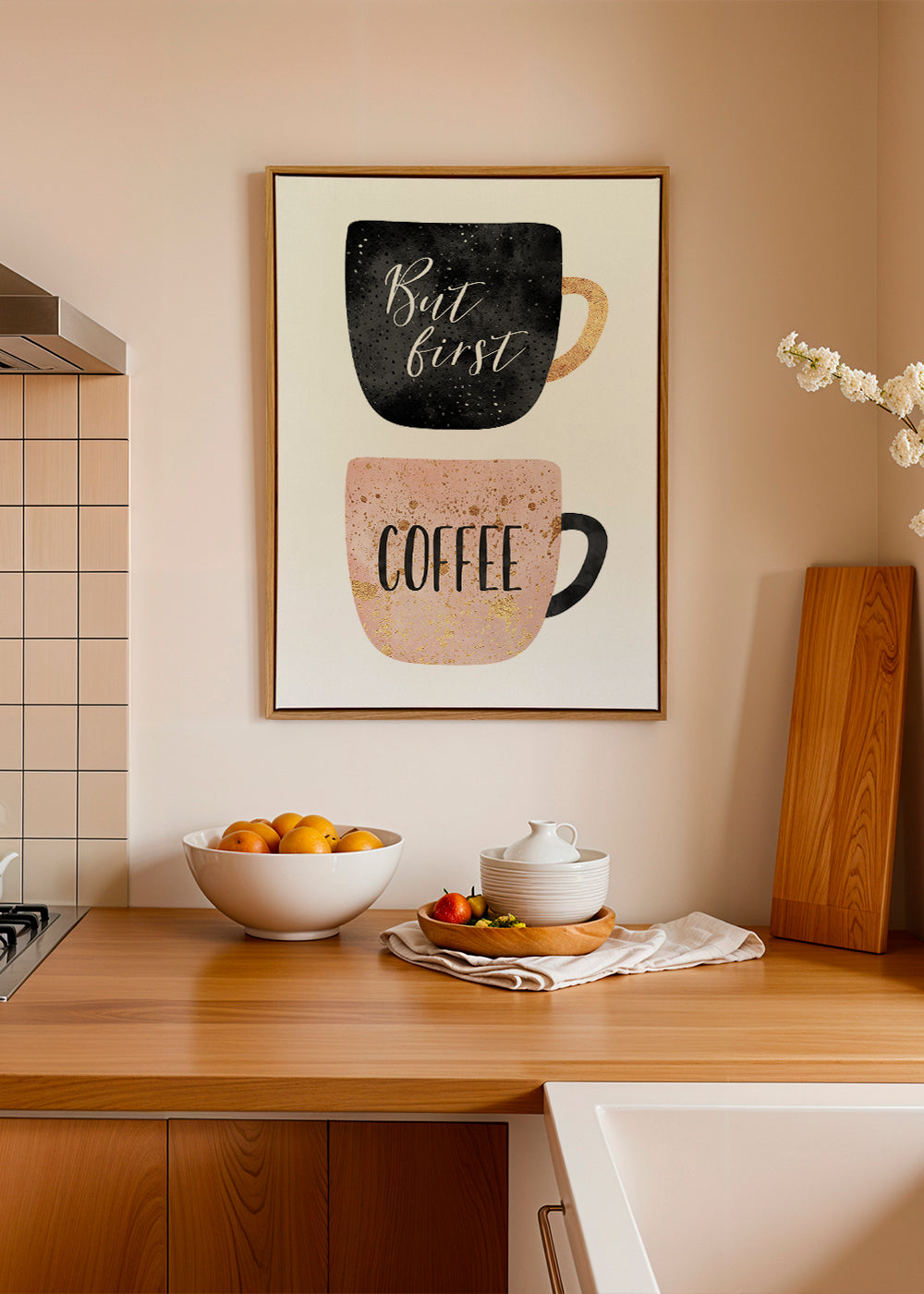 Køkkenkunst: illustrerede kaffekopper med tekst