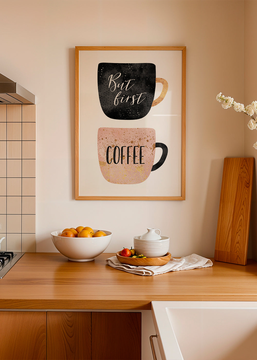 Køkkenkunst: illustrerede kaffekopper med tekst