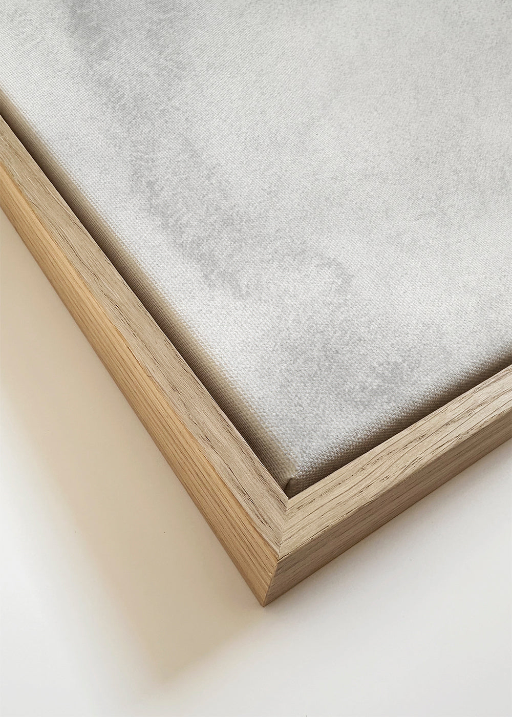 Sort-hvid kunst med minimalistisk vaskestruktur