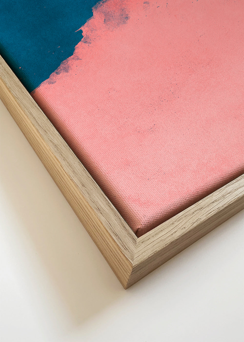 Minimalistisk landskab i rosa og blå