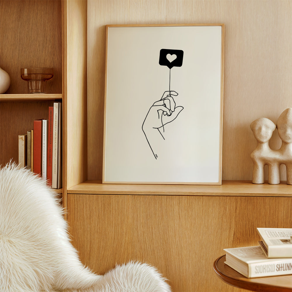 Minimalistisk illustration hånd med hjerteboble