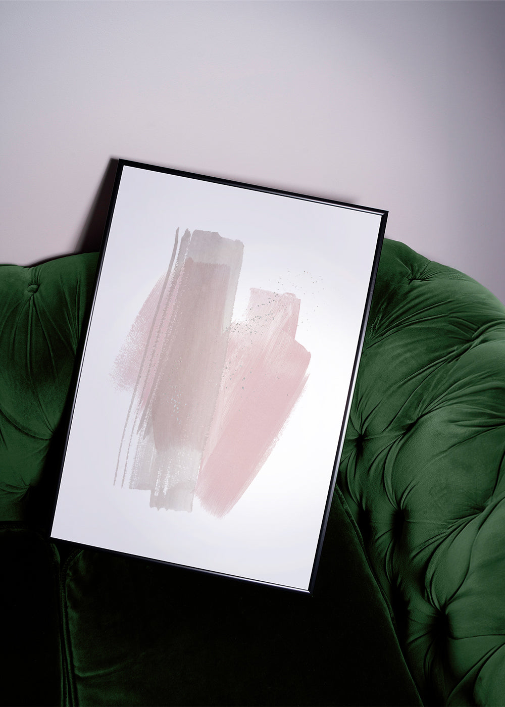 Abstrakt billede med rosa og beige strøg
