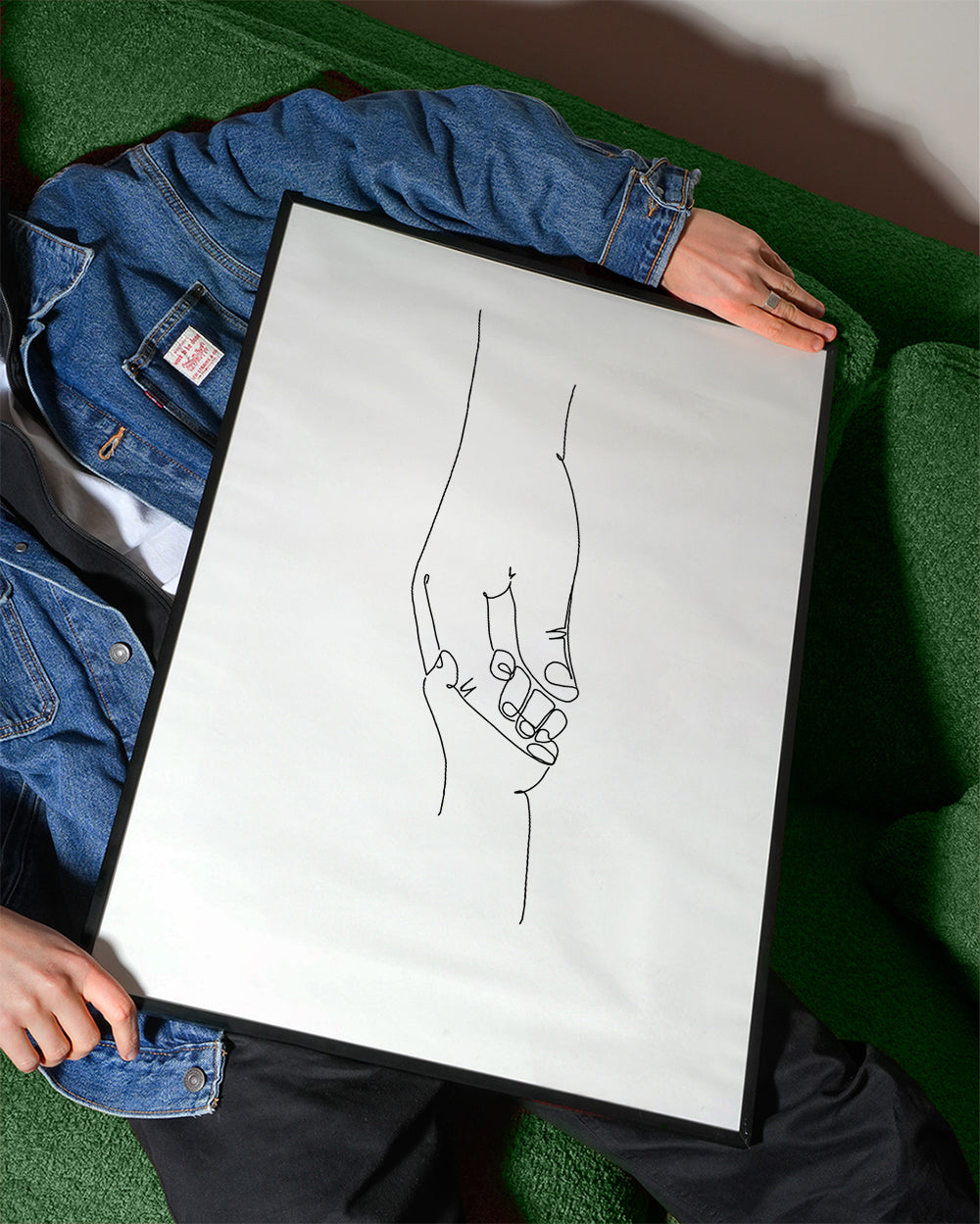 Line art illustration babyhænder