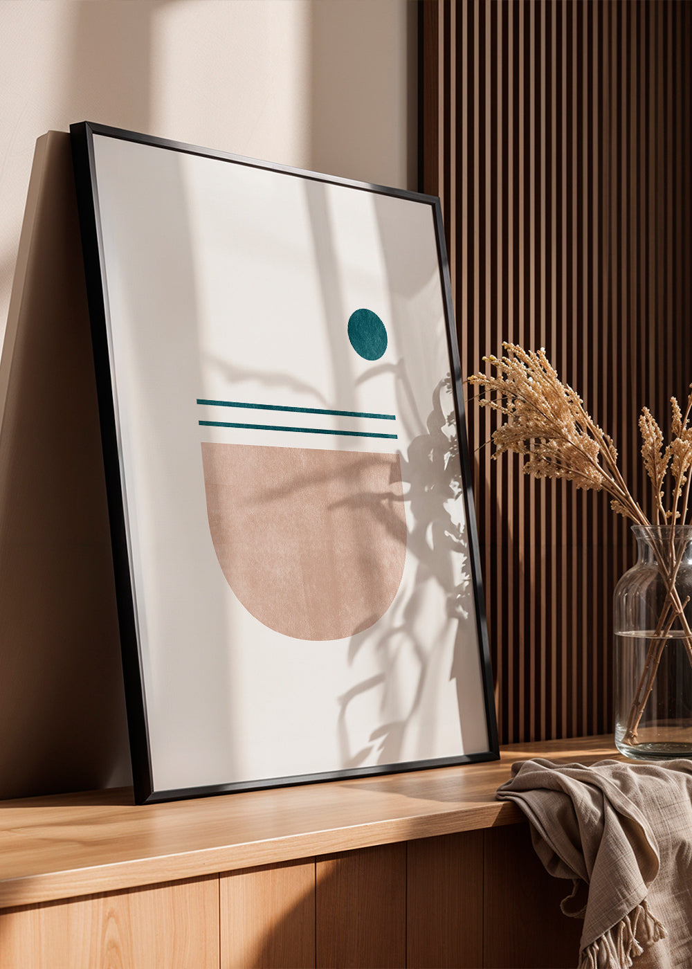 Geometrisk plakat halvcirkel med teal prik
