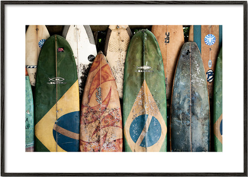 Sportkunst med vintage surfboards