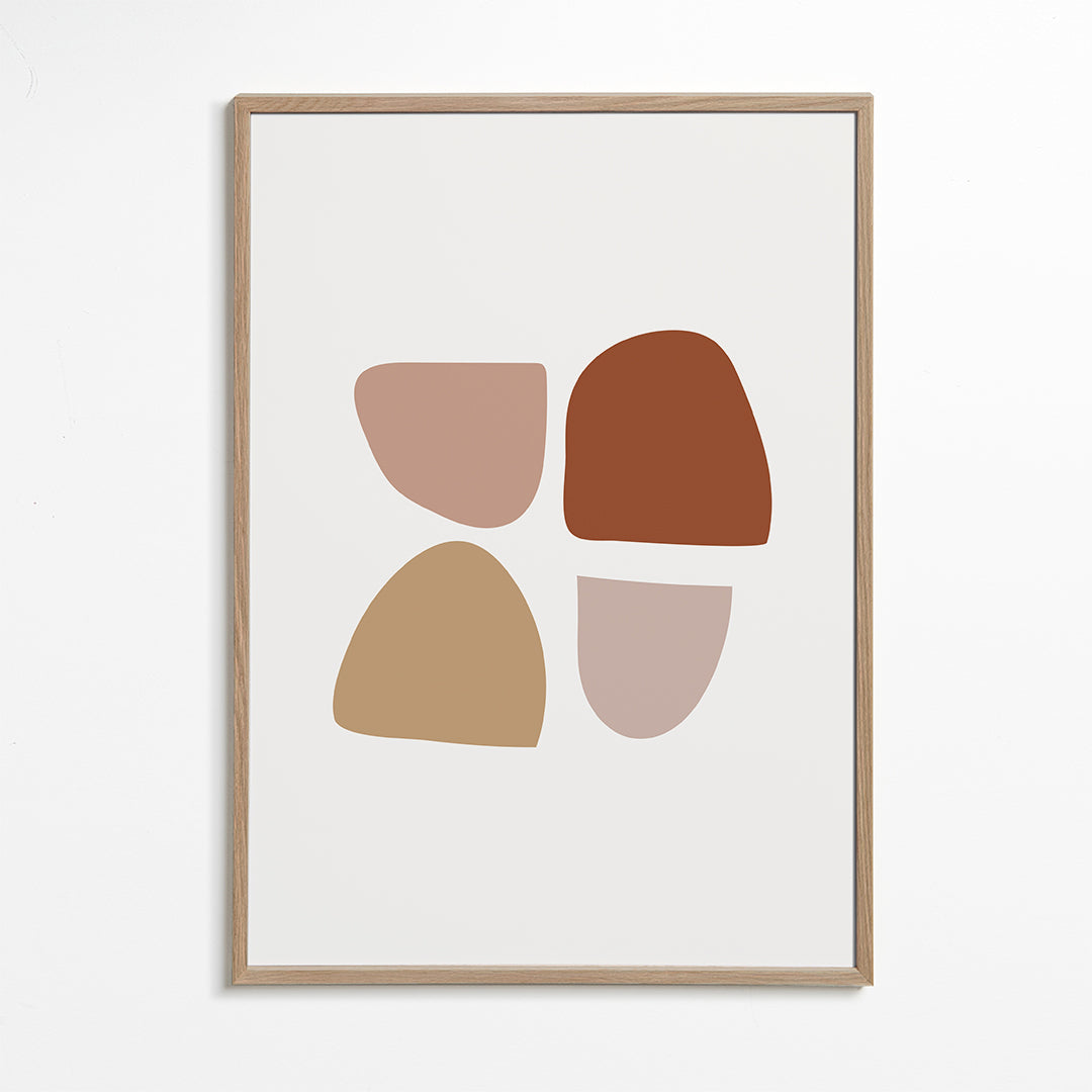 Minimalistisk plakat med organiske beige og terrakotta former