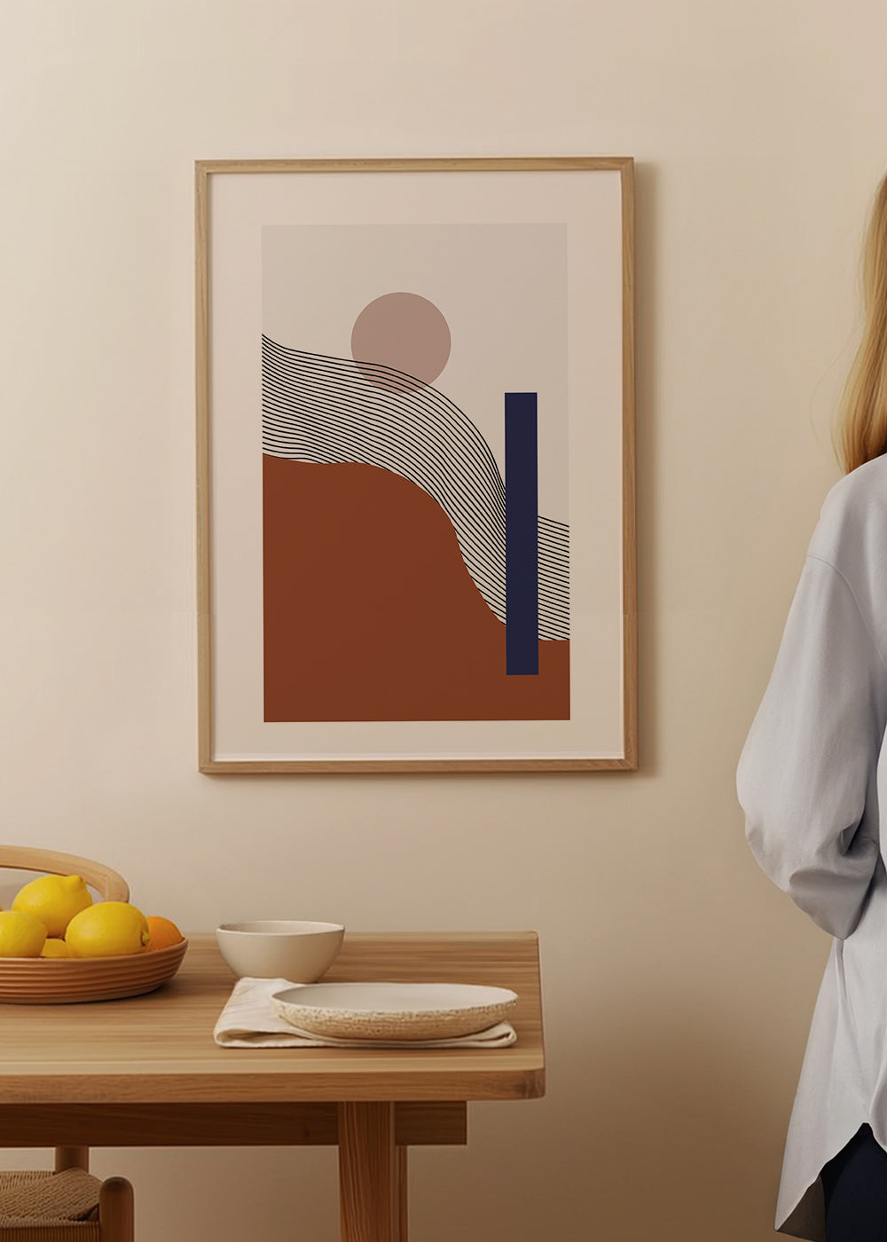 Geometrisk plakat med bølgende linjer og blå blok