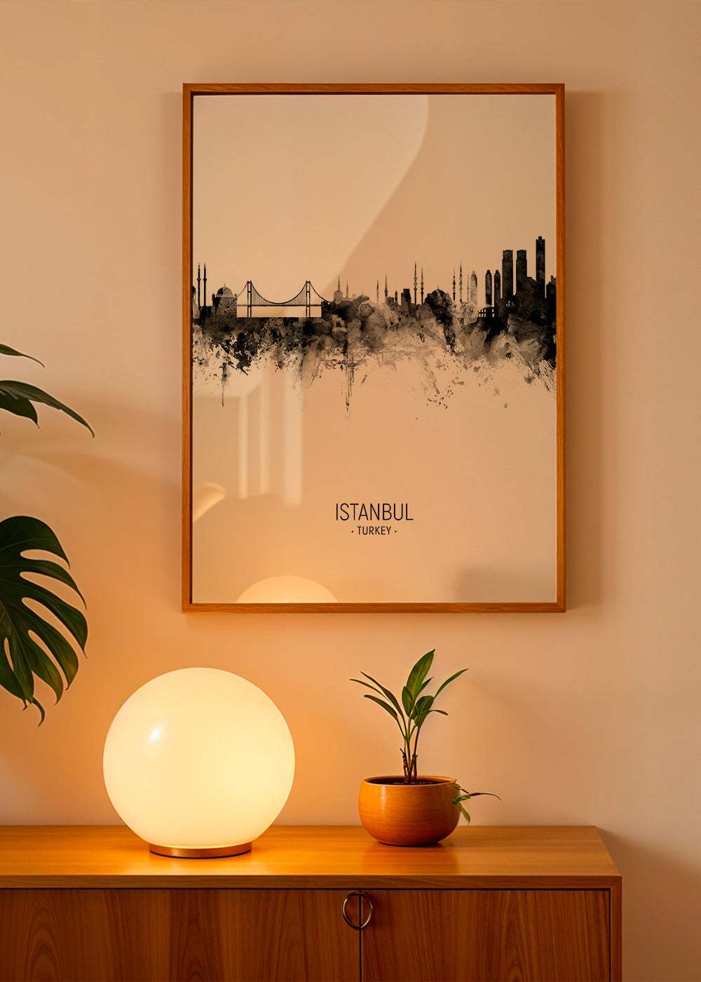Rejseplakat: Istanbuls skyline i blæk