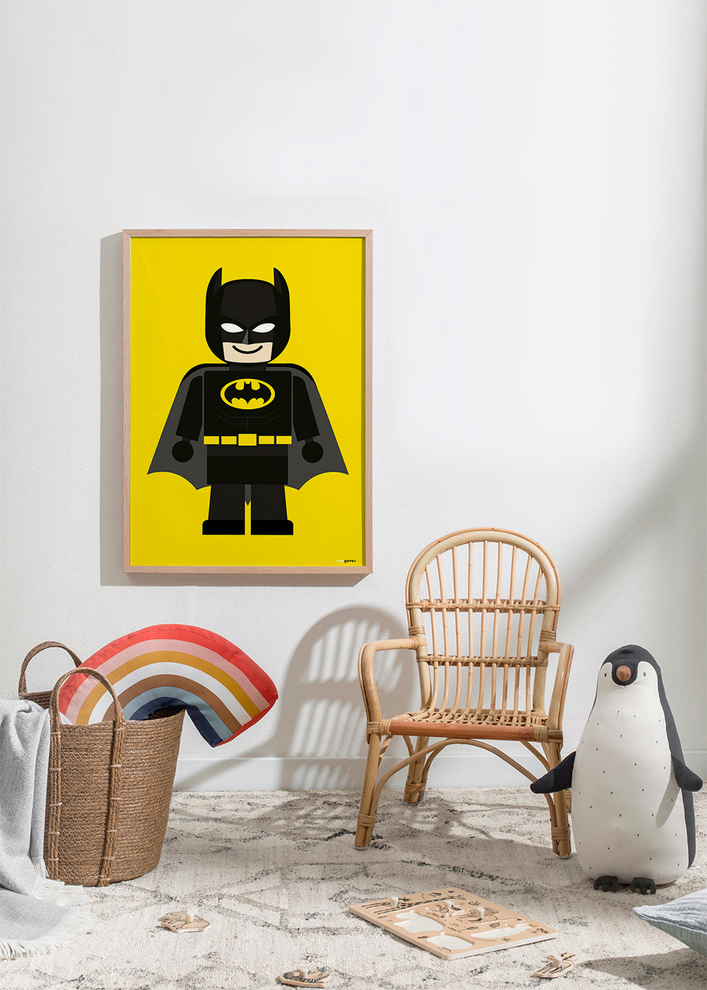 Børneplakat Batman legetøj på gul baggrund