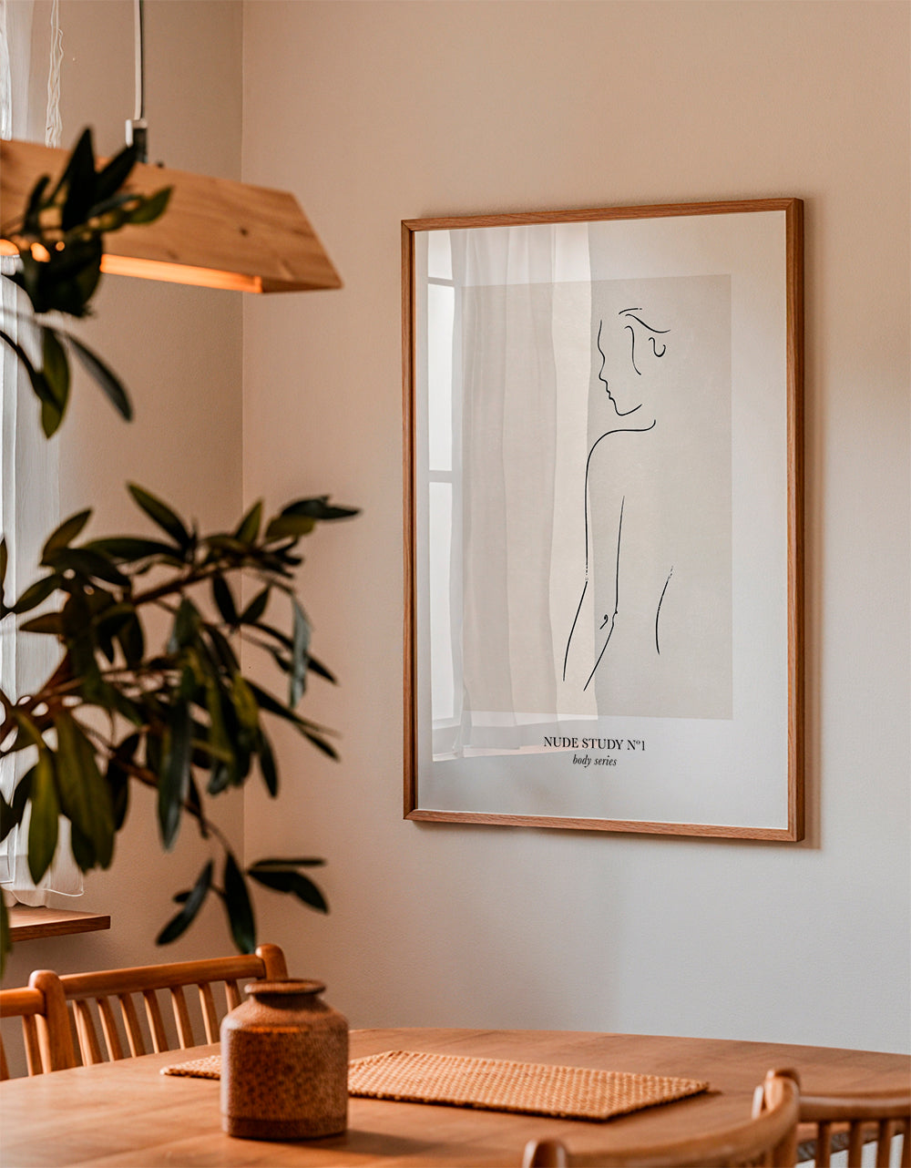 Illustration: Nude-studie i linje