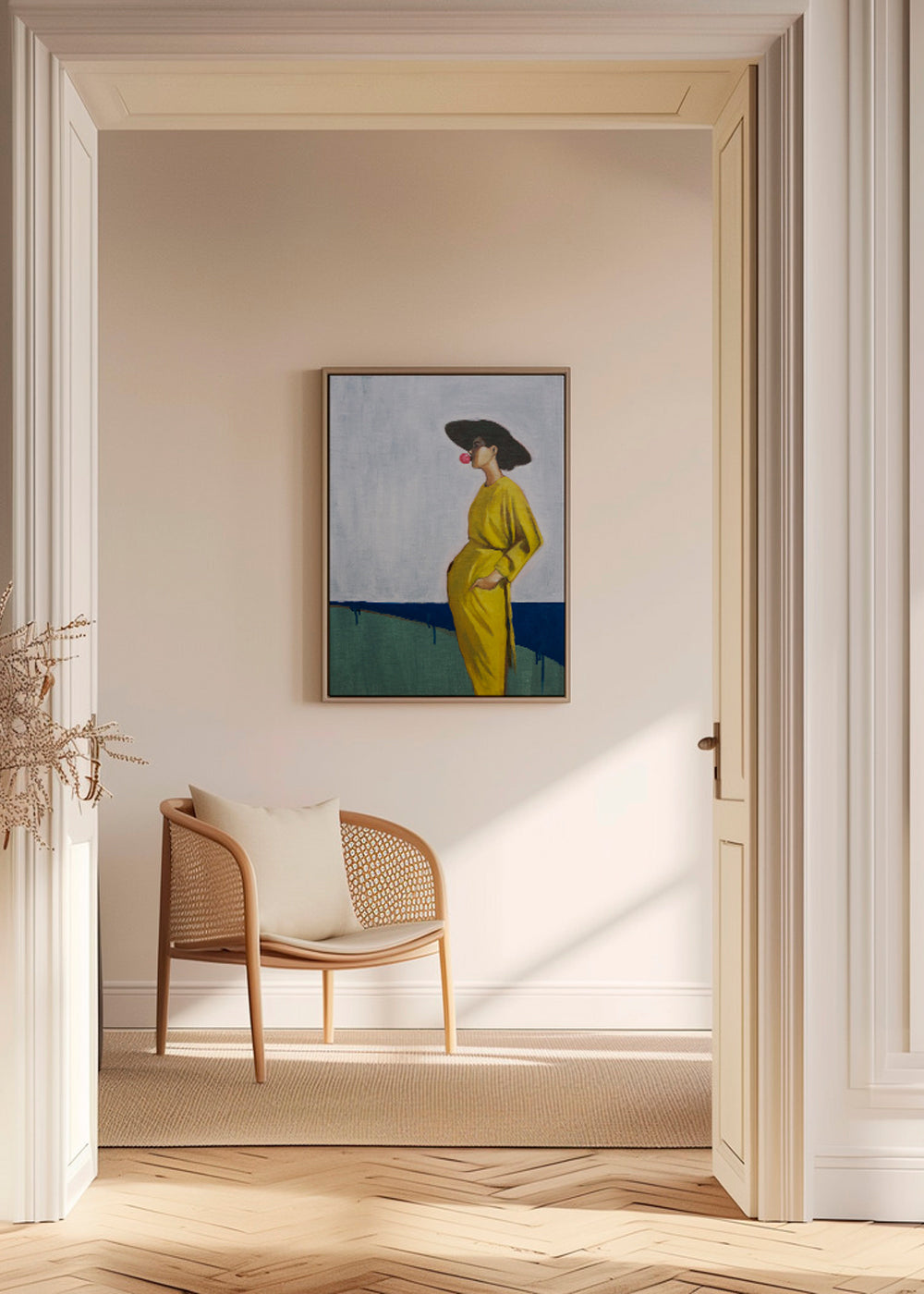 Minimalistisk billede kvinde med gul hat