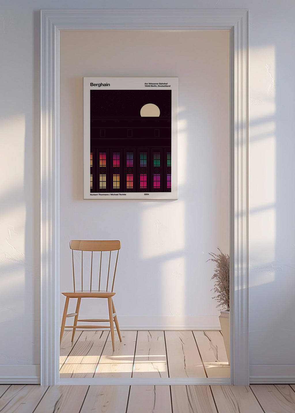 Byplakat med oplyst facade