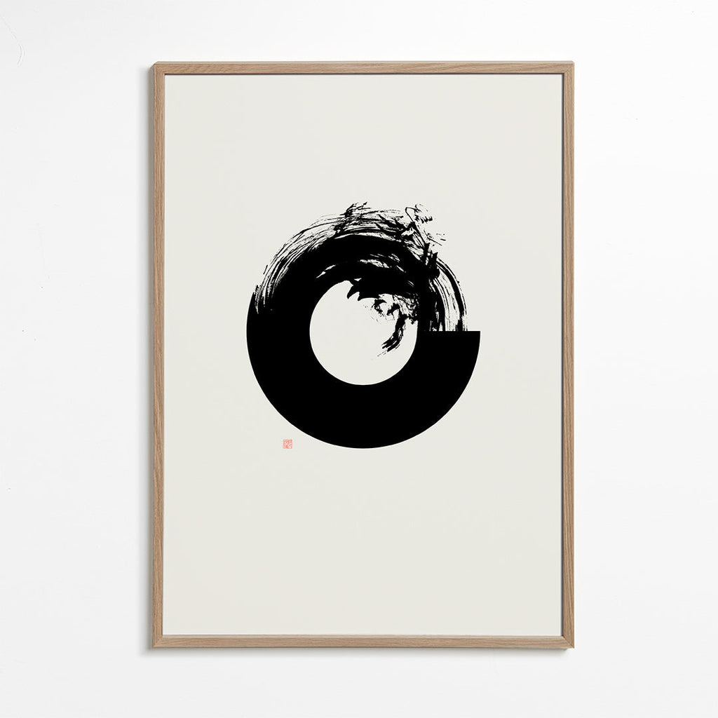 Sort-hvid kunst med minimalistisk enso-cirkel