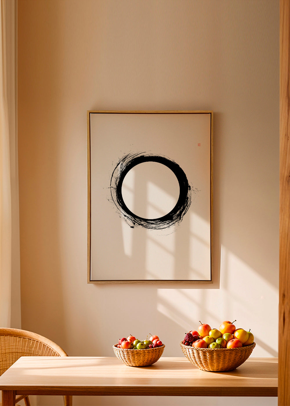 Minimalistisk kunst med gestisk cirkel