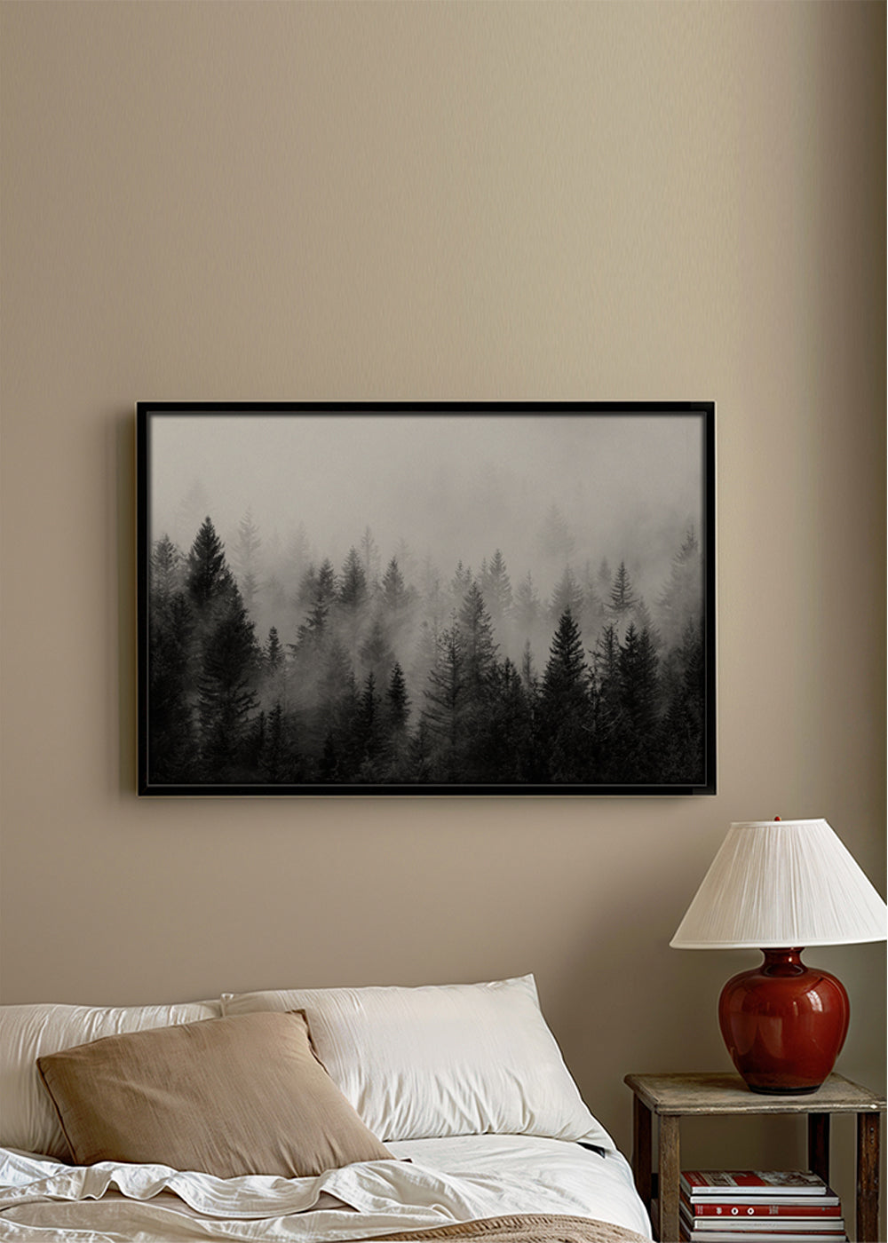 Sort-hvid kunst: tåget skov panoramisk