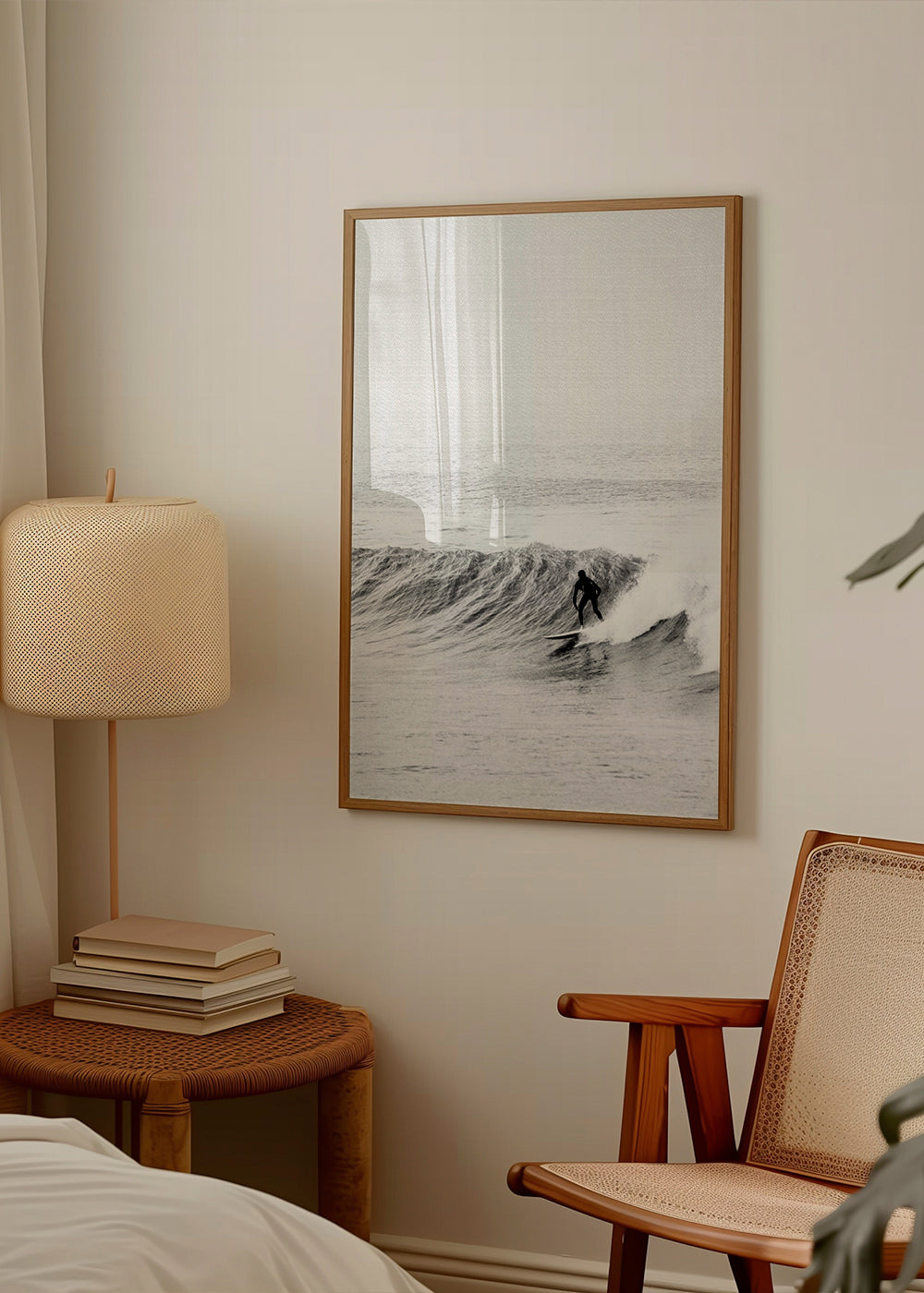 Sportkunst: surfer på bølgen