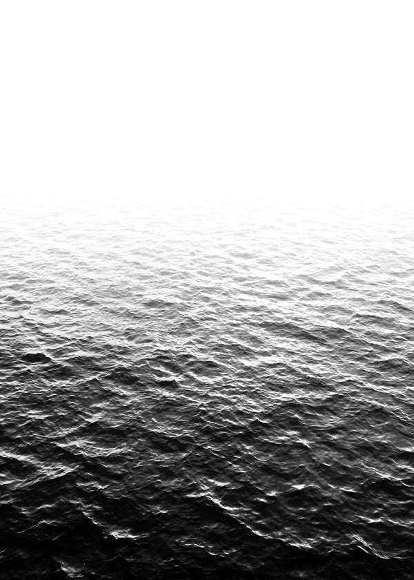Sort-hvidt foto af havet