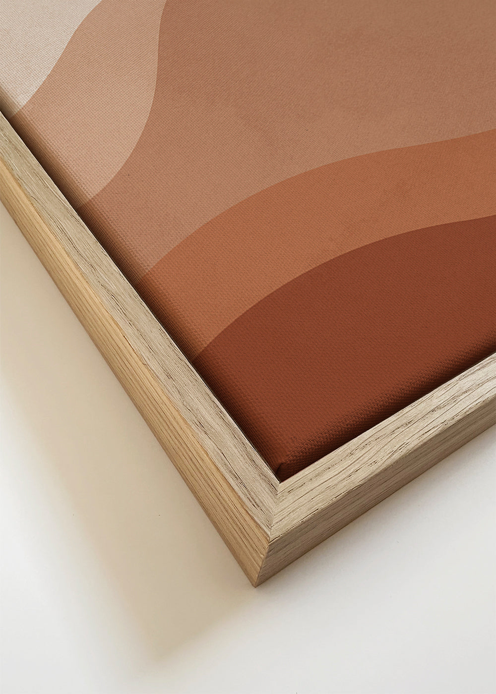 Minimalistisk landskabstavle med terrakotta-sol