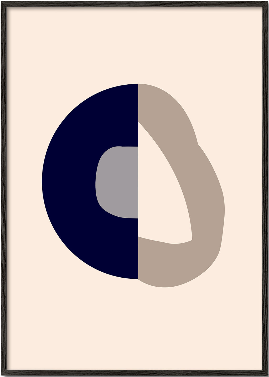 Abstrakt billede med navy bue og beige ring