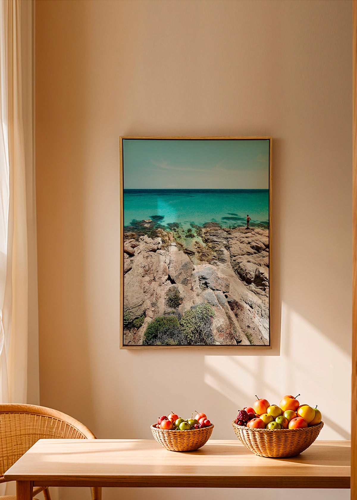 Landskabskunst: klippekyst med turkis hav – Canvas2