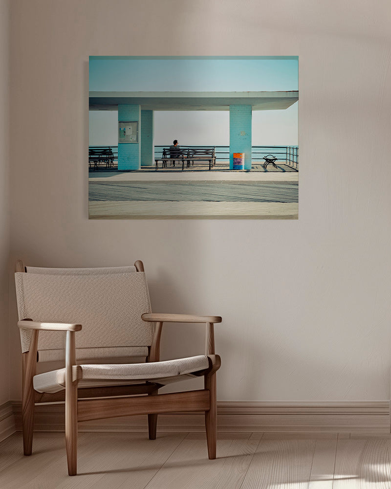 Fotografi af mole med ensom bænk – Canvas