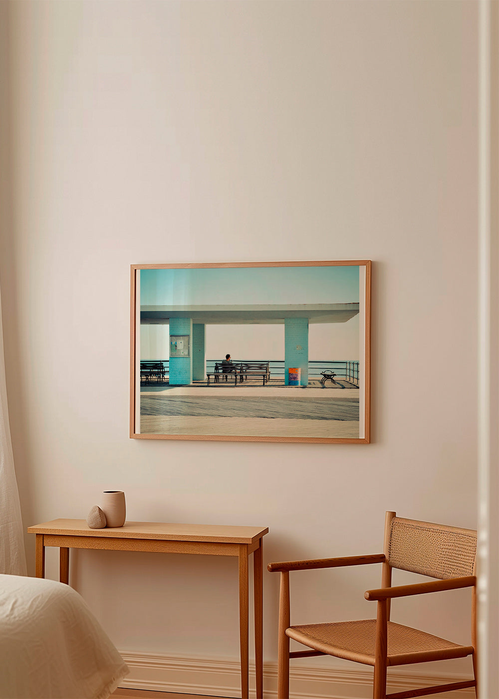 Fotografi af mole med ensom bænk – Product2