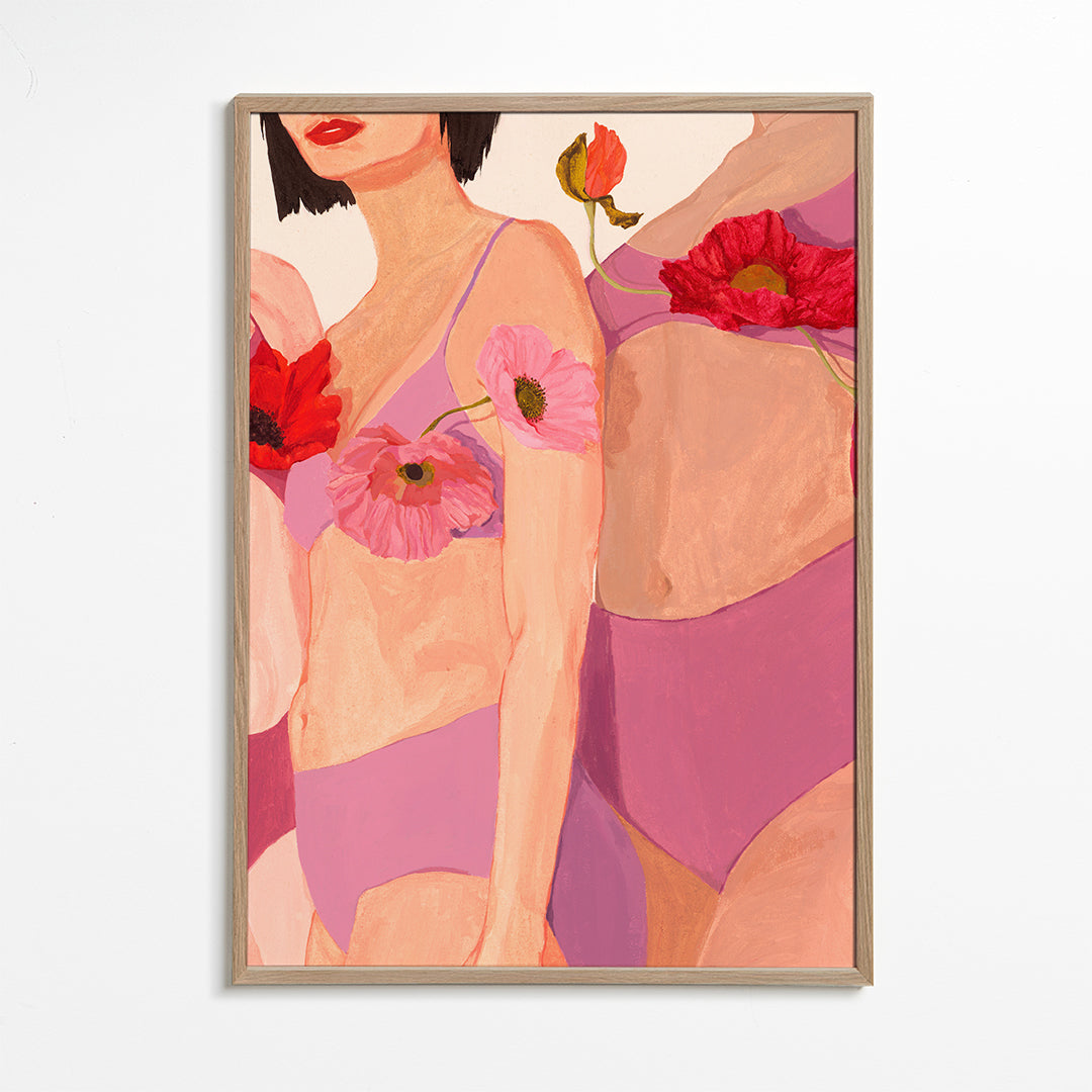 Kvindeillustration med valmuer i pink