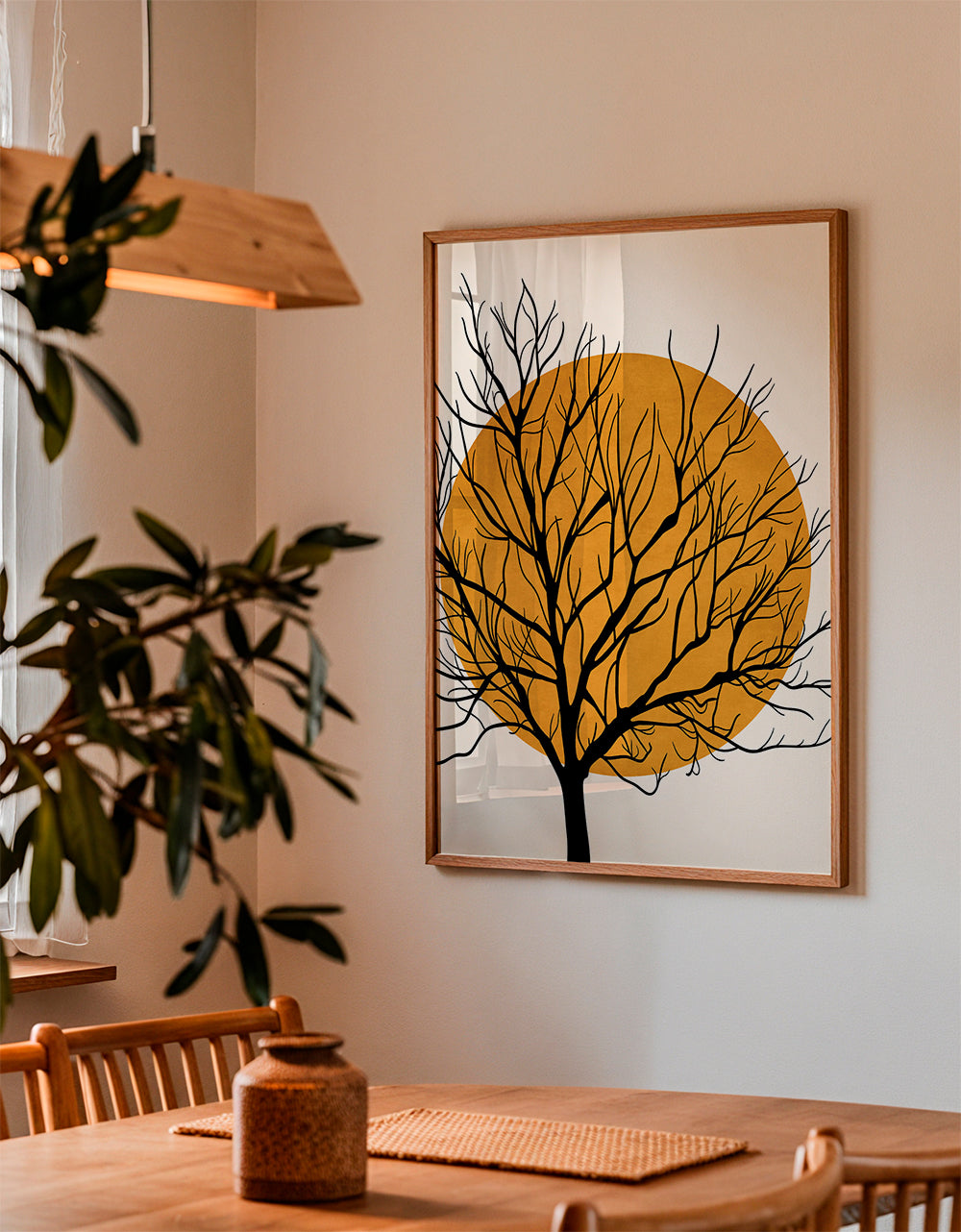 Botanisk plakat: træ-silhuet med orange sol