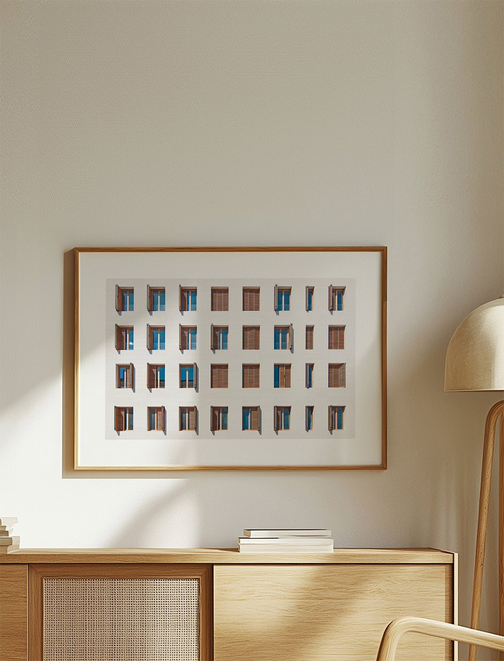 Køkkenkunst: geometrisk facade med gentagne vinduer